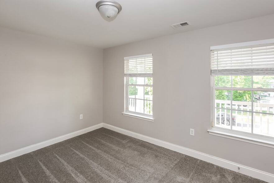 Building Photo - 4346 Clymer Ct