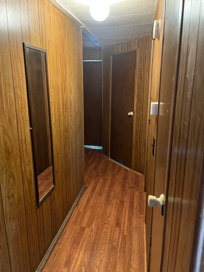 Building Photo - 1639 17 Mile Rd