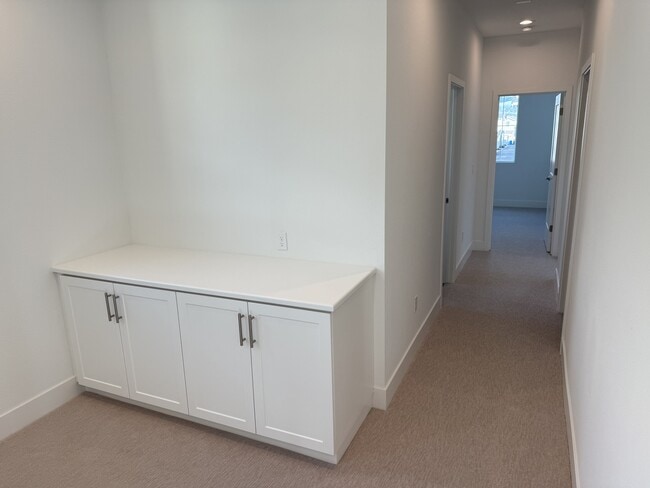 Building Photo - 2928 Liscum St