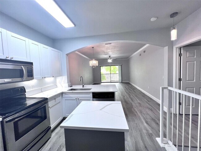 Building Photo - 2250 Portofino Pl