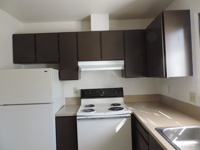 Building Photo - 5800 SW Erickson Ave