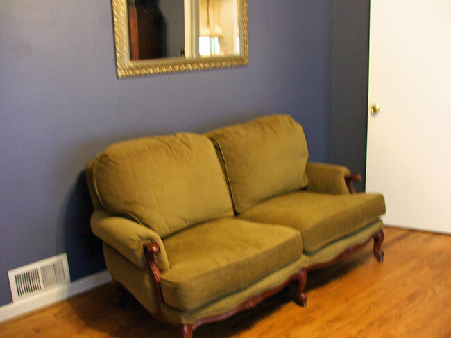 Building Photo - Cute 3 bedroom, 1 bath house in Homewood!