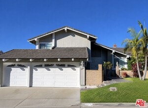 Building Photo - 13226 La Quinta St