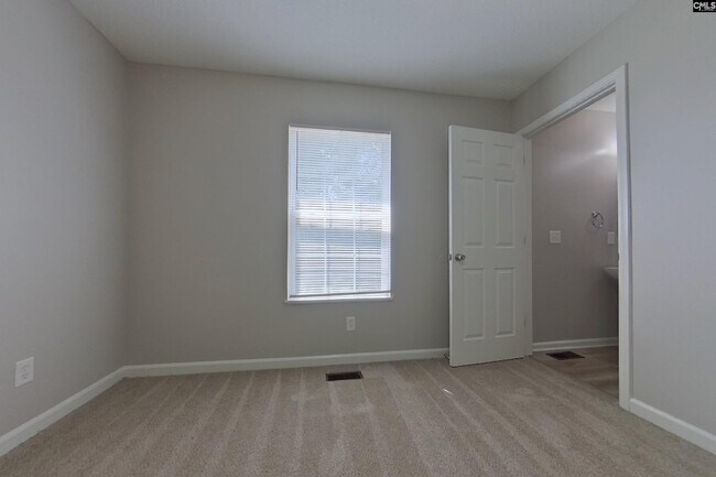 Building Photo - 521 Halleck Ln
