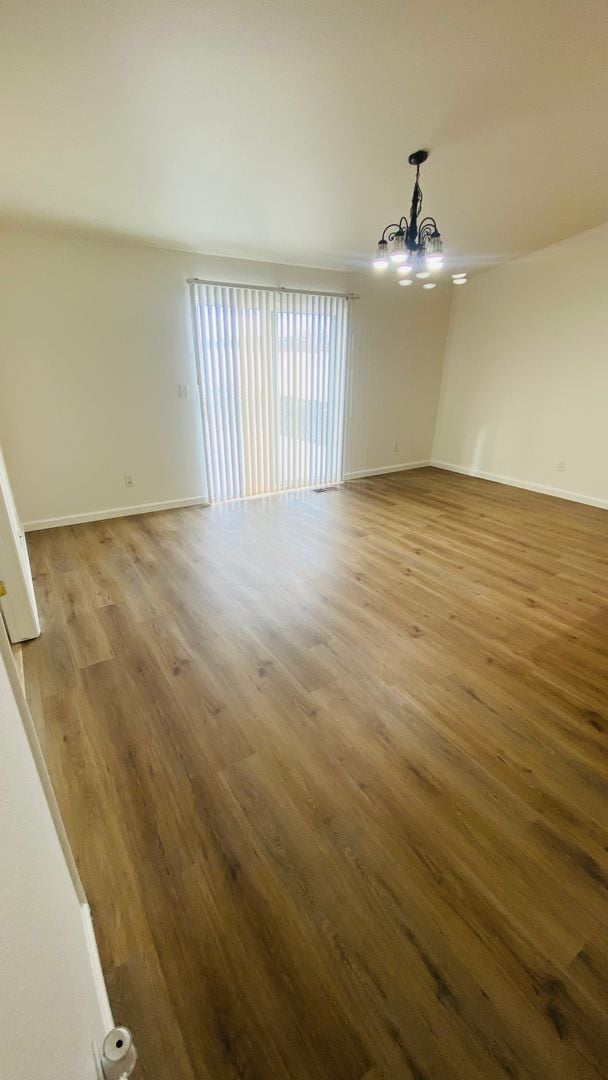 Building Photo - Gorgeous Remodeled Spacious 4 bedroom