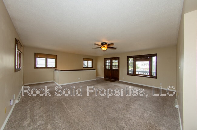 Building Photo - 1622 Oxford Dr