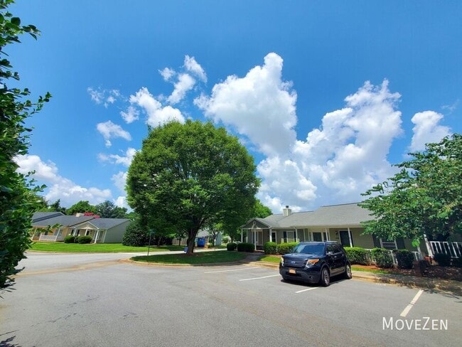 Building Photo - 814 Guilford College Rd