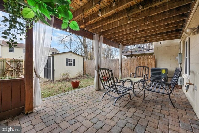 Building Photo - 2921 Lexington Ct