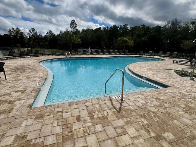 Building Photo - 3099 Skyline Lp