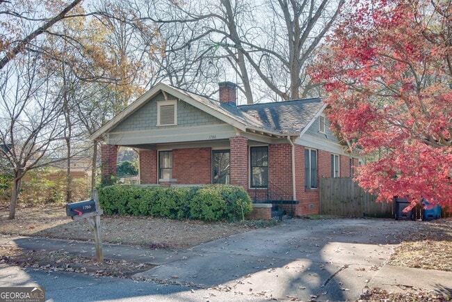 Building Photo - 1786 Center Ave