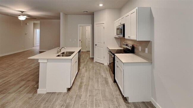 Building Photo - 17940 Lantana Lp