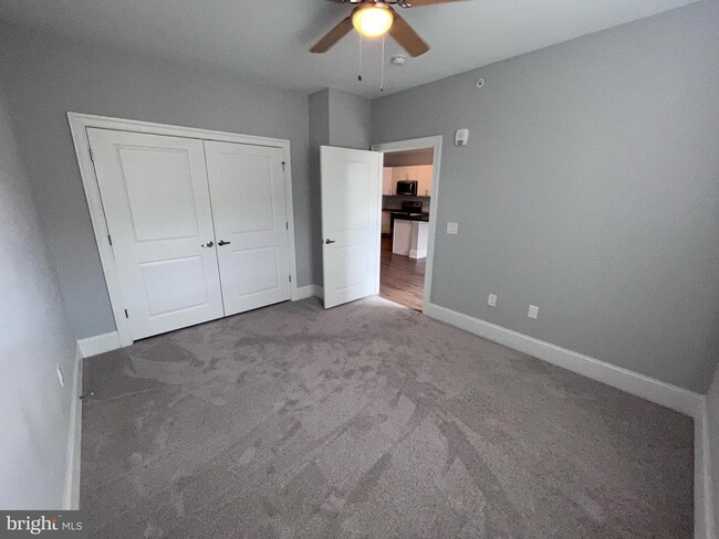 Building Photo - 847 Whirlaway Ln