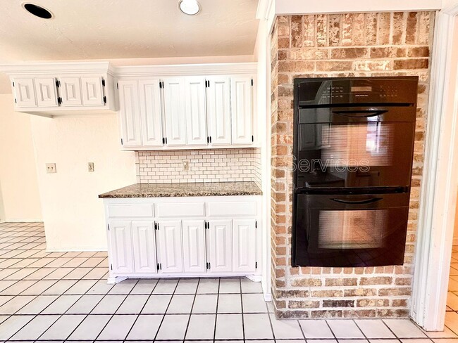 Building Photo - 4232 NW 144th St