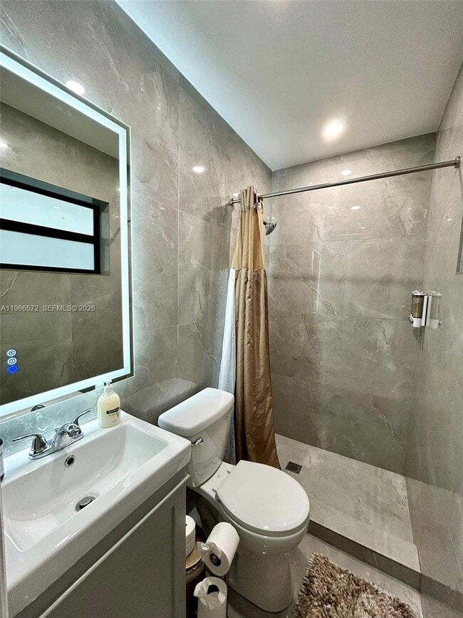 Building Photo - 2631 Roosevelt St