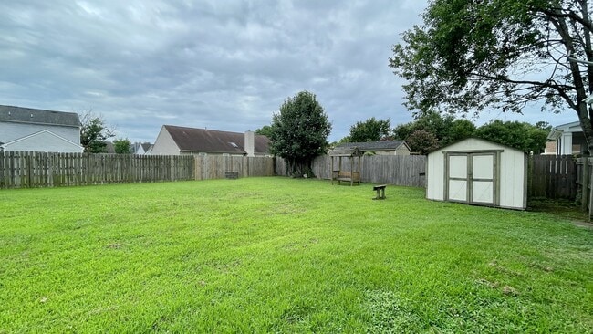Building Photo - 1311 Copper Stone Cir