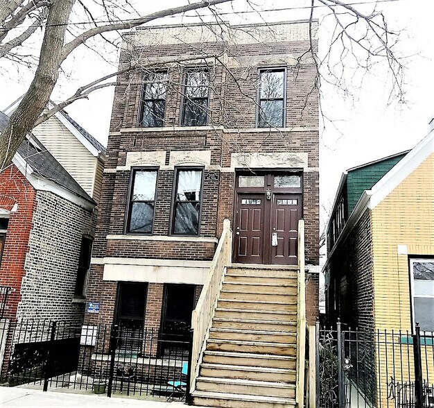 Building Photo - 2031 W Moffat St
