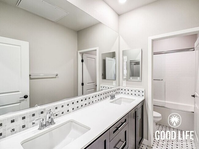Building Photo - 2912 Starry Night Dr