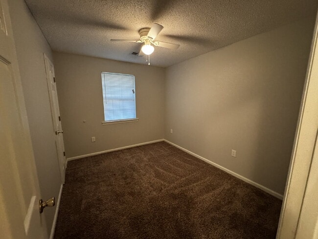 Building Photo - Home for Rent