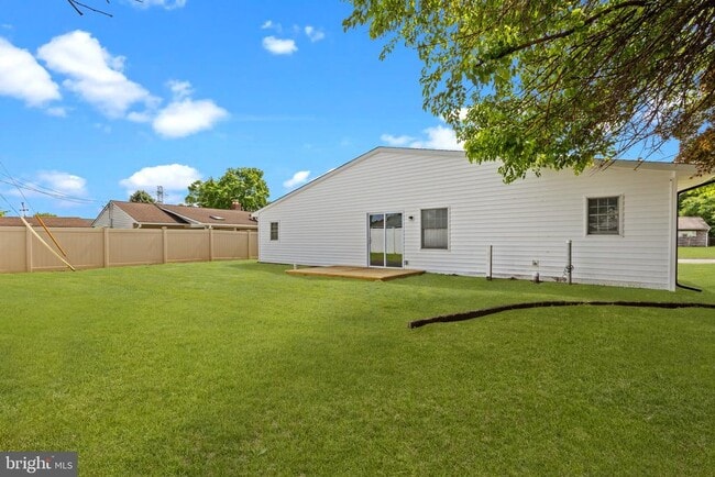 Building Photo - 24 Lavender Ln