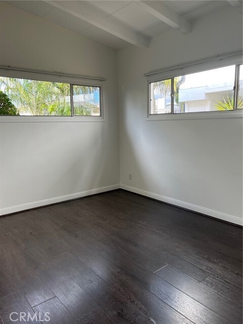 Building Photo - 3300 Seaview Ave
