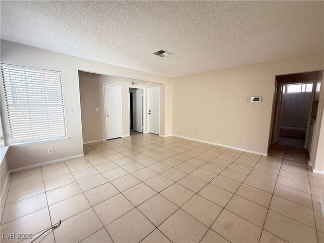 Building Photo - 6568 Gazelle Dr