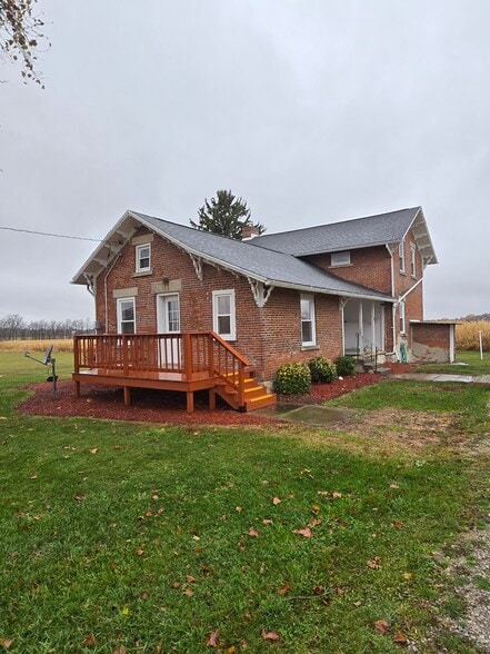 Primary Photo - 900 Thomas Rd