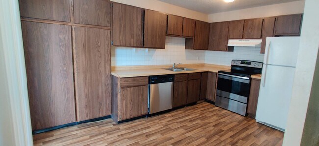 Primary Photo - 4504 83rd Cir N