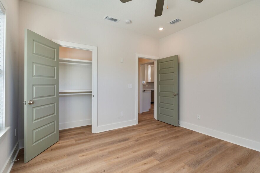 Building Photo - 4081 Ivy Green Trl