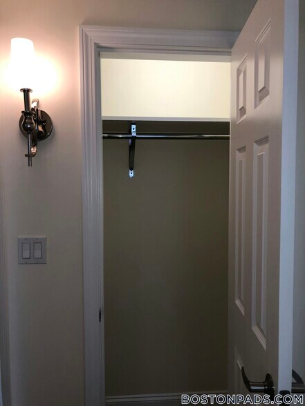 Building Photo - 3 Chauncy St