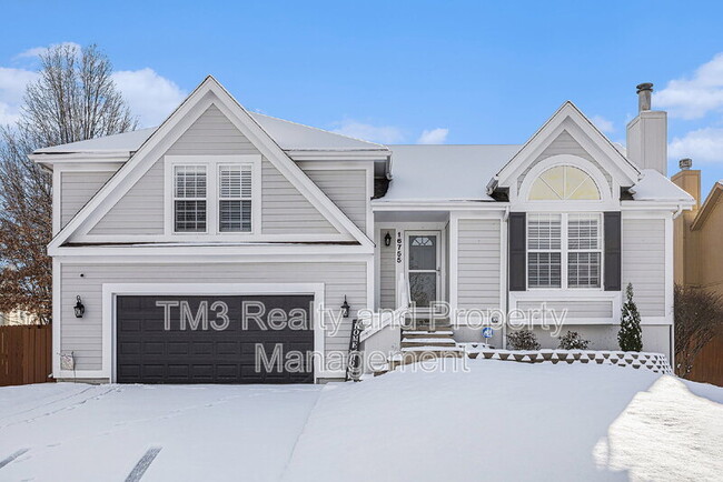 Primary Photo - 16755 W 156th Terrace