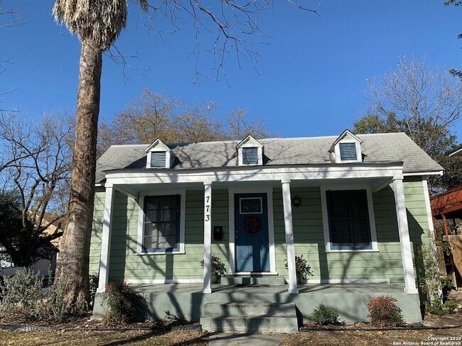 Primary Photo - 773 Fulton Ave