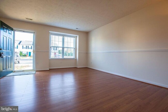 Building Photo - 10502 Guilderland Ct