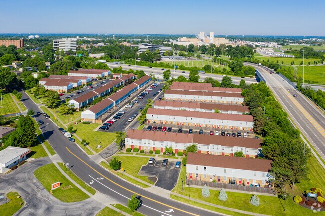 Sharon Green Townhomes Columbus, OH Apartment Finder