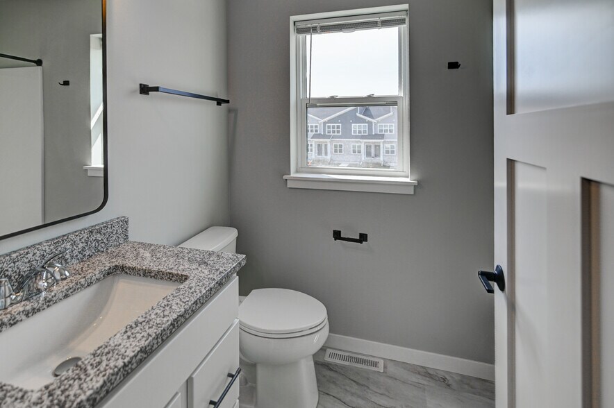 Building Photo - 2908 Radicchio Dr