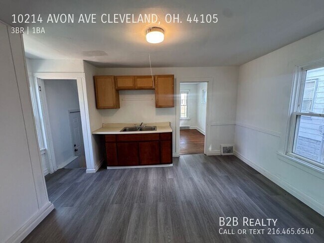 Building Photo - 10214 Avon Ave