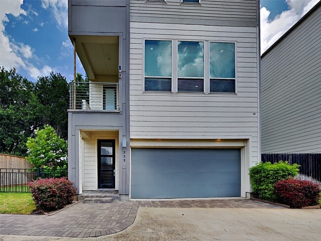 Primary Photo - 353 Eado Park Cir