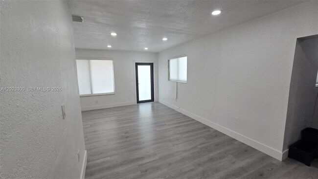 Building Photo - 2645 SW 90th Ave