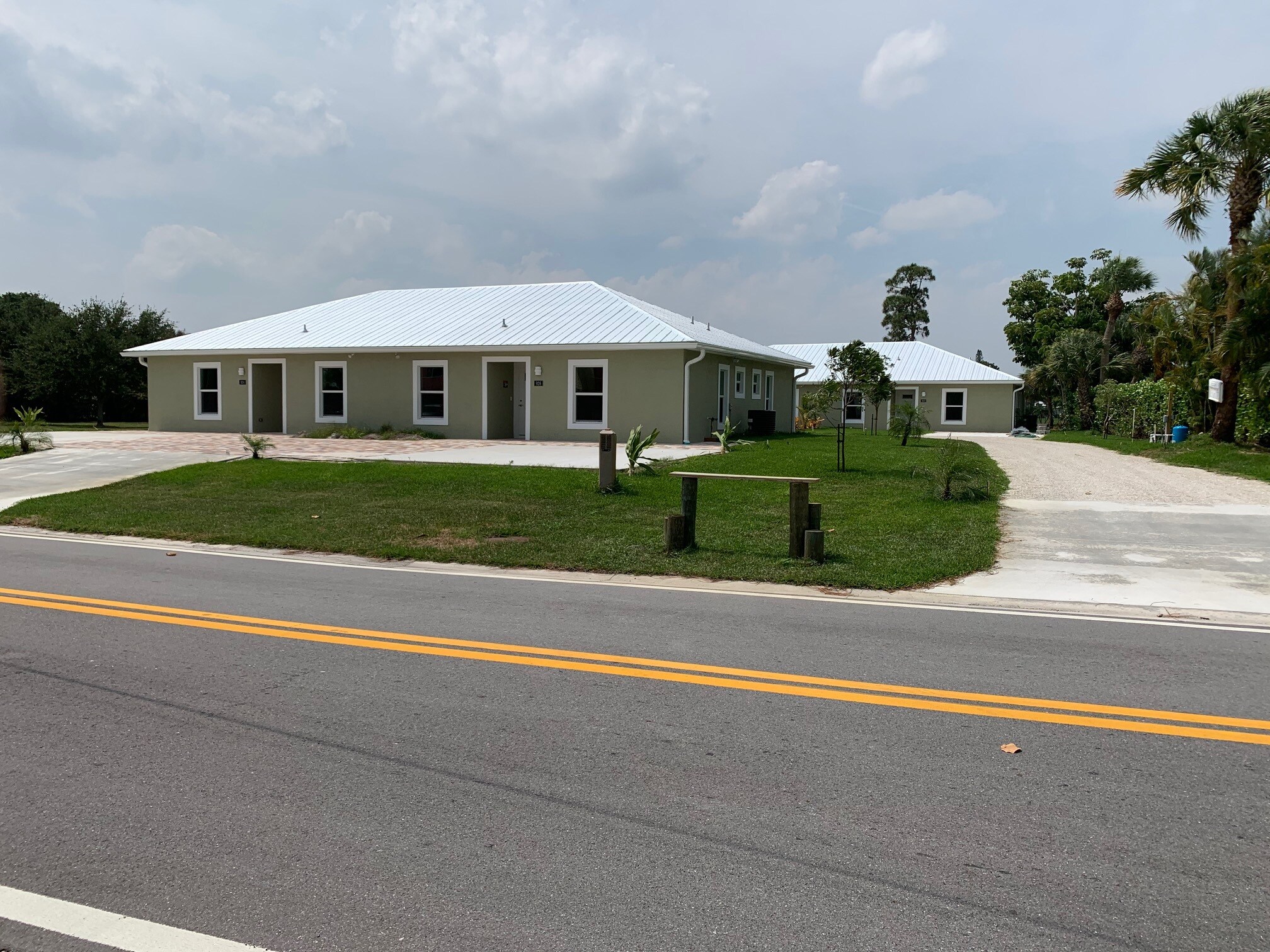 Building Photo - 926 NW Spruce Ridge Dr