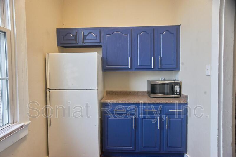 kitchen - 4151 Canal St
