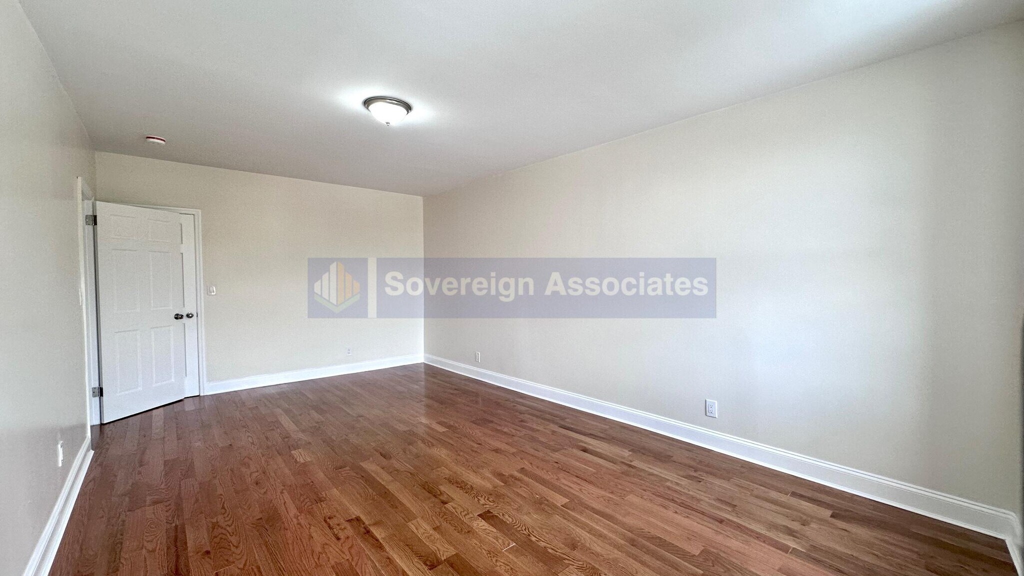 Building Photo - 1803 Riverside Dr