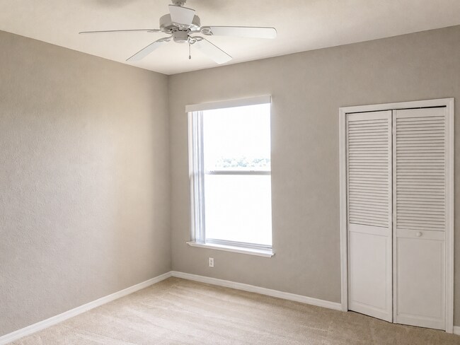 Building Photo - 1420 Lake Shadow Cir