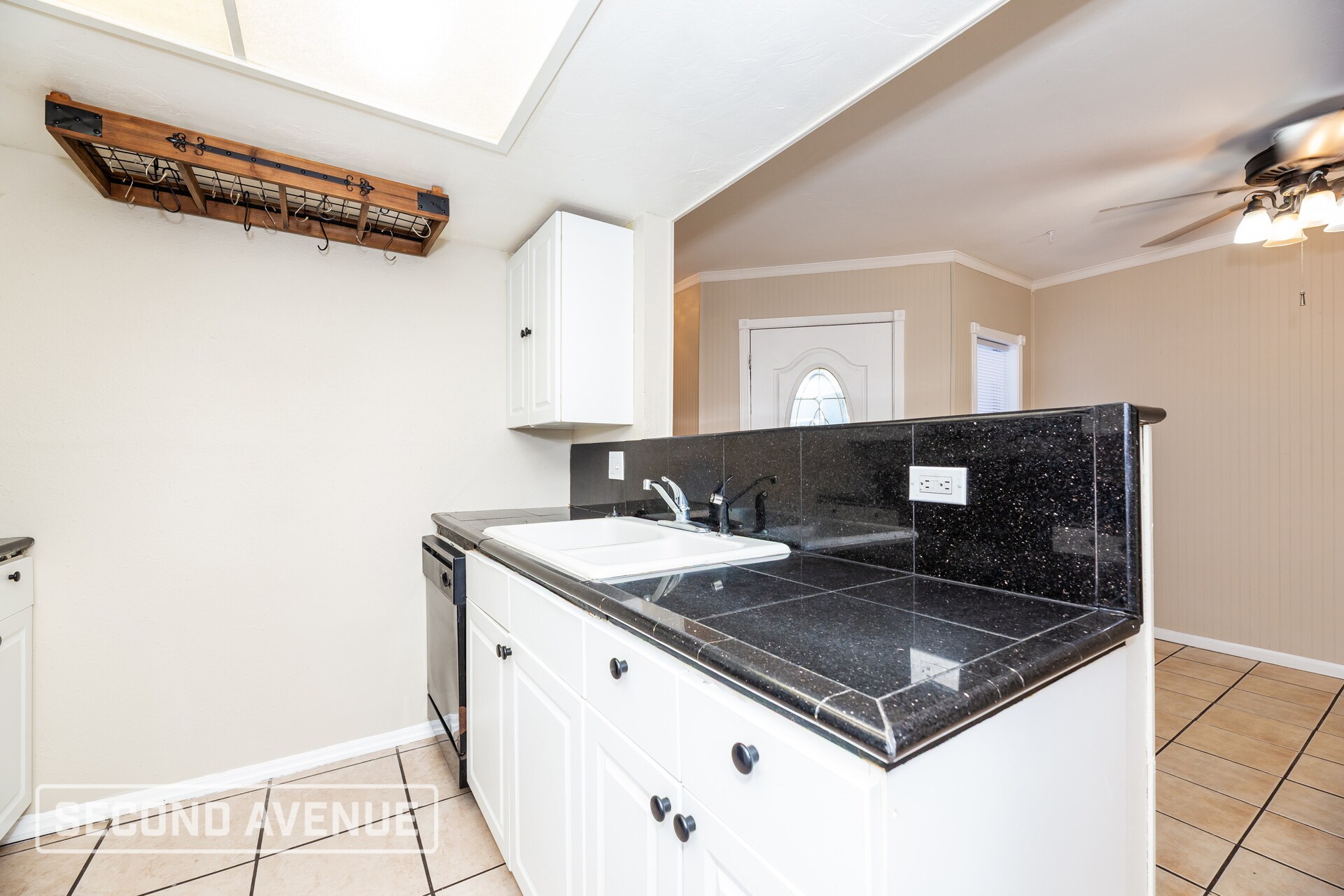 Building Photo - 1226 Bayshore Dr N