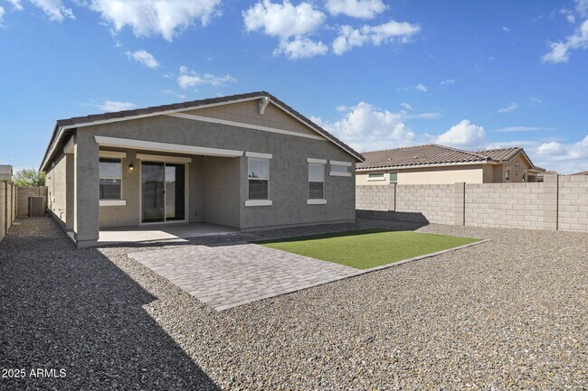 Building Photo - 17350 W Alexandria Way