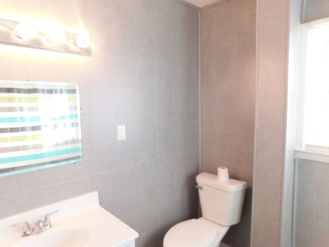 Building Photo - 3 Bed 1 Bath in El Dorado