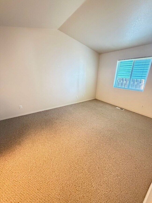 Building Photo - 375 Twister St NE