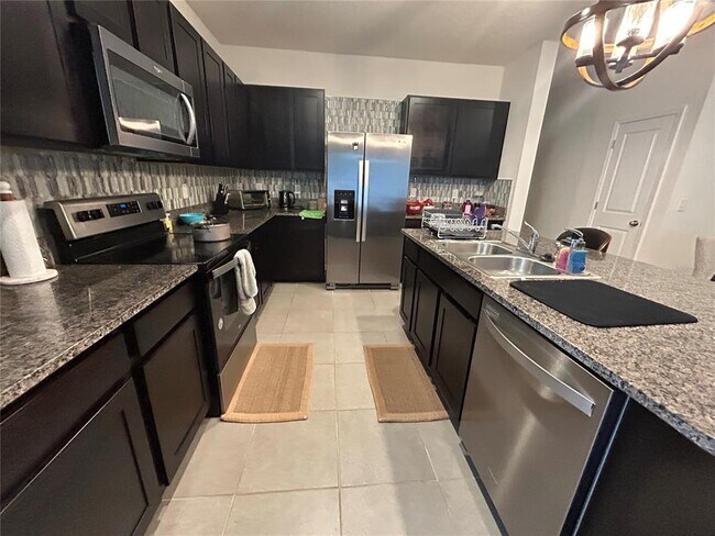 Building Photo - 13694 NW 9th Rd