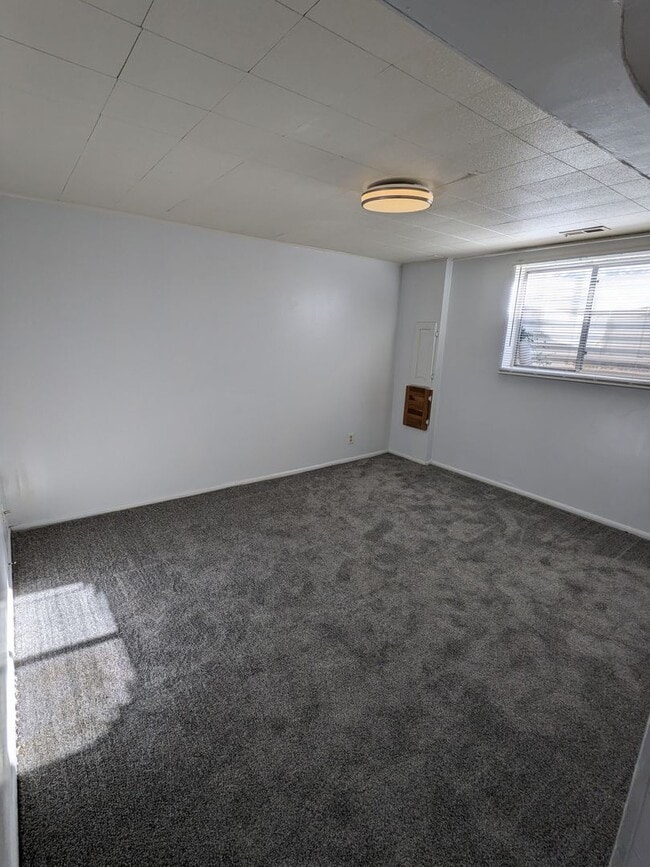 Building Photo - 3429 Quincy Ave