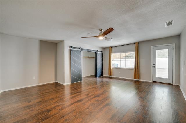 Building Photo - 625 Blue Lake Dr