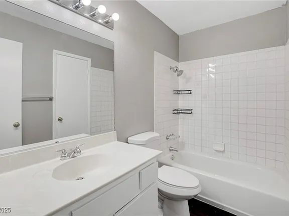 Building Photo - NO MIN CREDIT SCORE REQUIRED, BK OKAY, PAST EVICTION OKAY!, BACKGROUND FRIENDLY. Apply at "The Re...