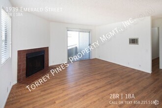 Building Photo - Large 2BR with Balcony and Fireplace in Pa...